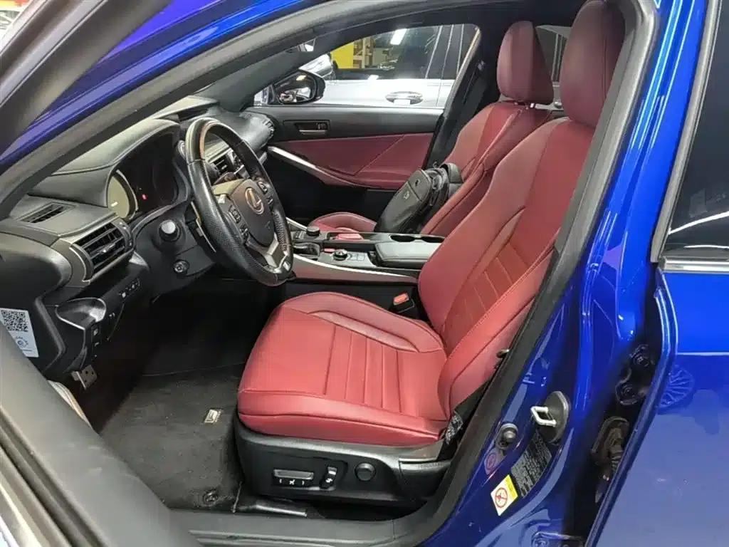 Lexus IS 2017 300 F SPORT Edition — миниатюра 15