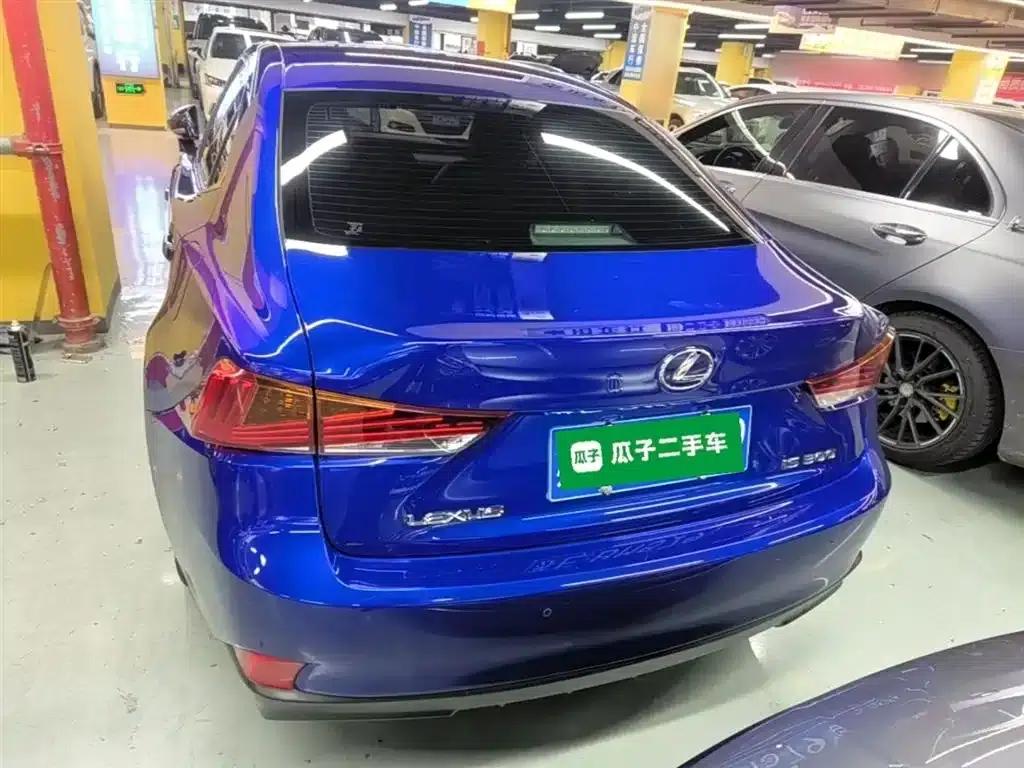 Lexus IS 2017 300 F SPORT Edition — миниатюра 6