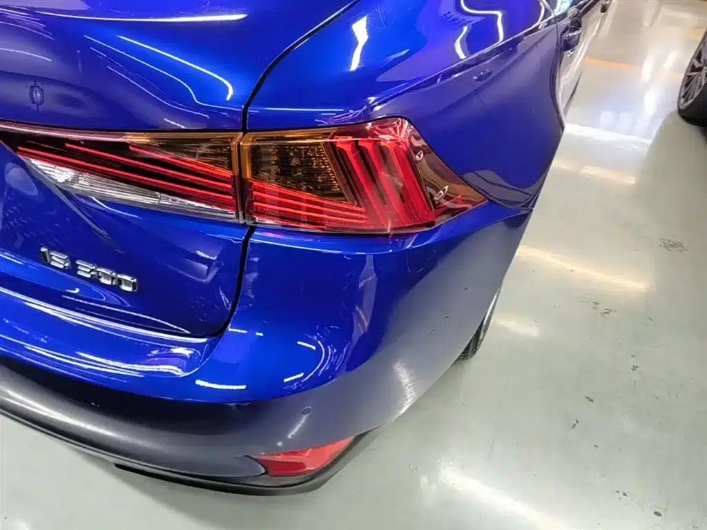 Lexus IS 2017 300 F SPORT Edition — миниатюра 8