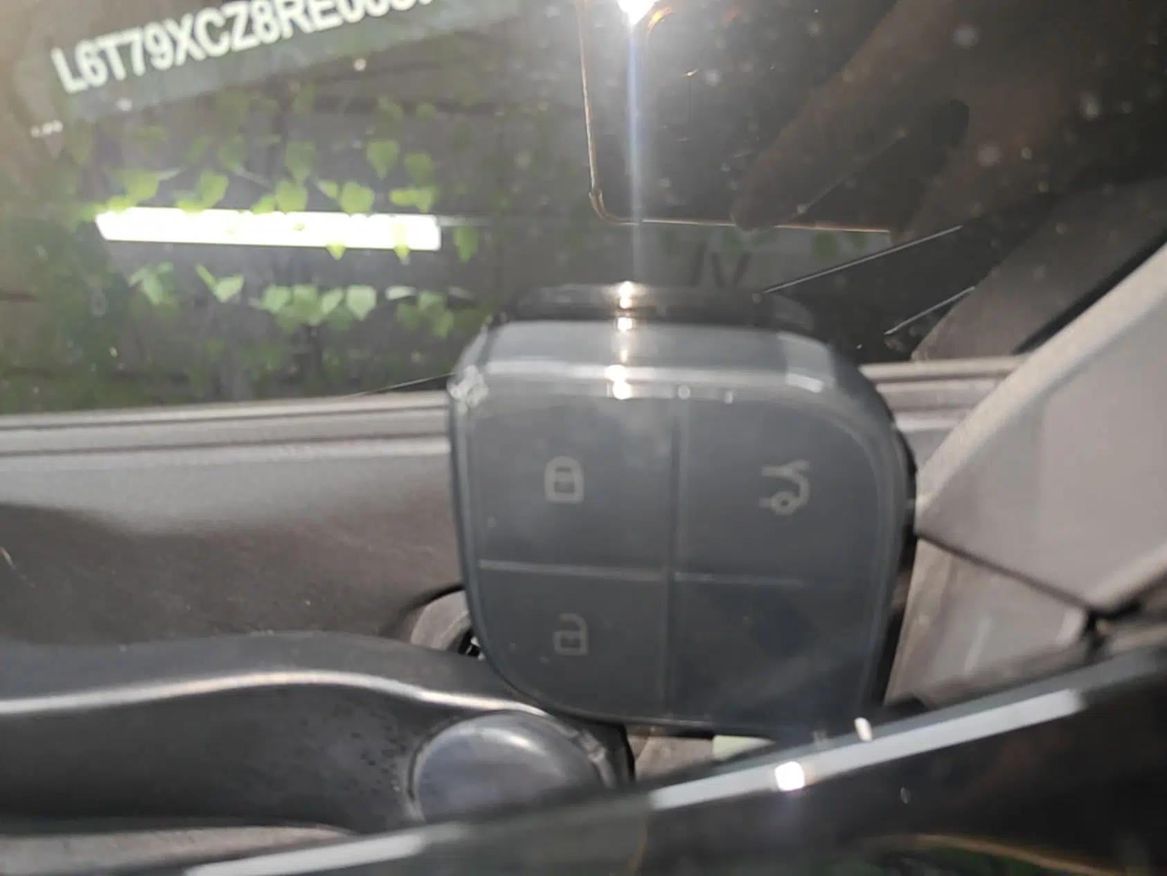 Lynk & Co 08 EM-P 2023 120km Long-Range Halo — миниатюра 22