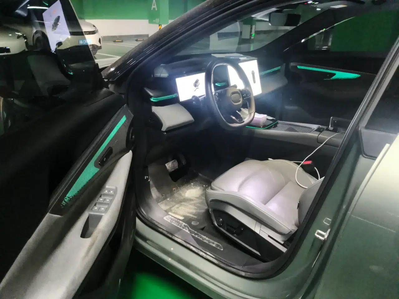 Lynk & Co 08 EM-P 2023 220km All-Wheel-Drive Performance Halo — миниатюра 17