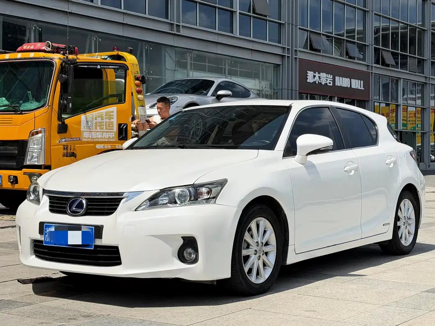 Lexus CT 2012 CT200h Elite Edition — миниатюра 1