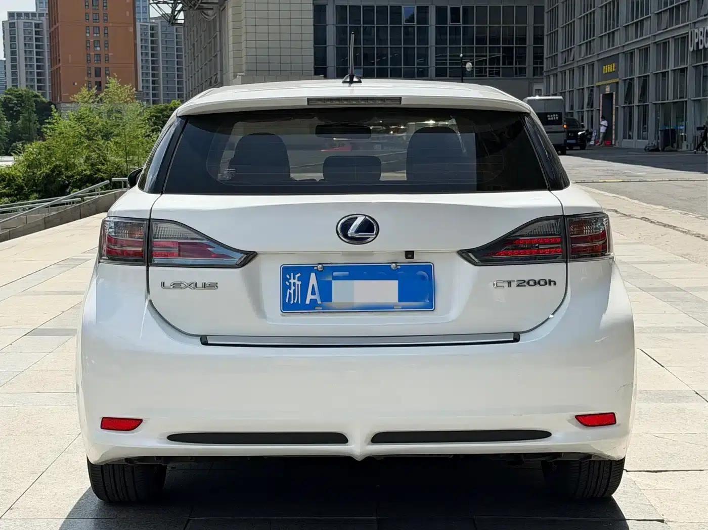 Lexus CT 2012 CT200h Elite Edition — миниатюра 3