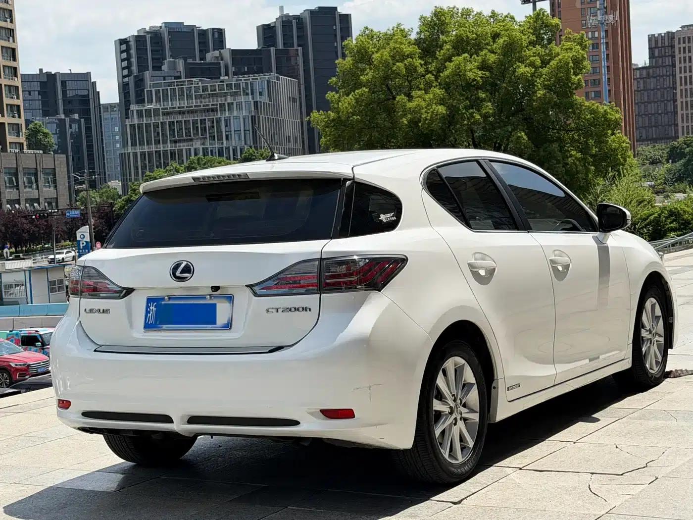Lexus CT 2012 CT200h Elite Edition — миниатюра 6