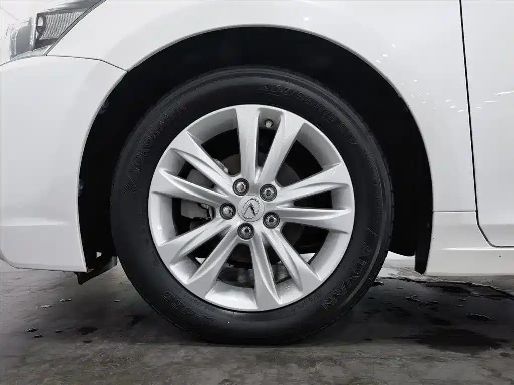 Lexus CT 2014 CT200h Comfort Edition (Single Color) — миниатюра 17