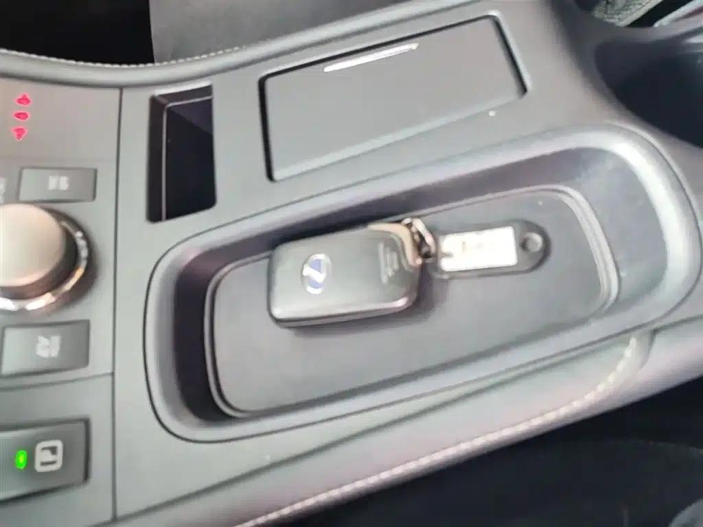 Lexus CT 2014 CT200h Elite Edition (Single Color) — миниатюра 9