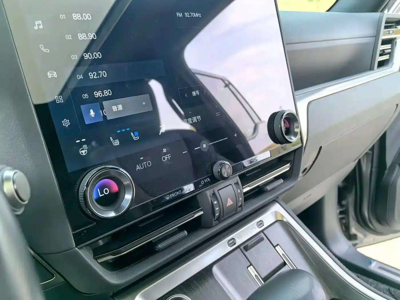 Lexus GX 2024 Lingfeng Edition — миниатюра 13
