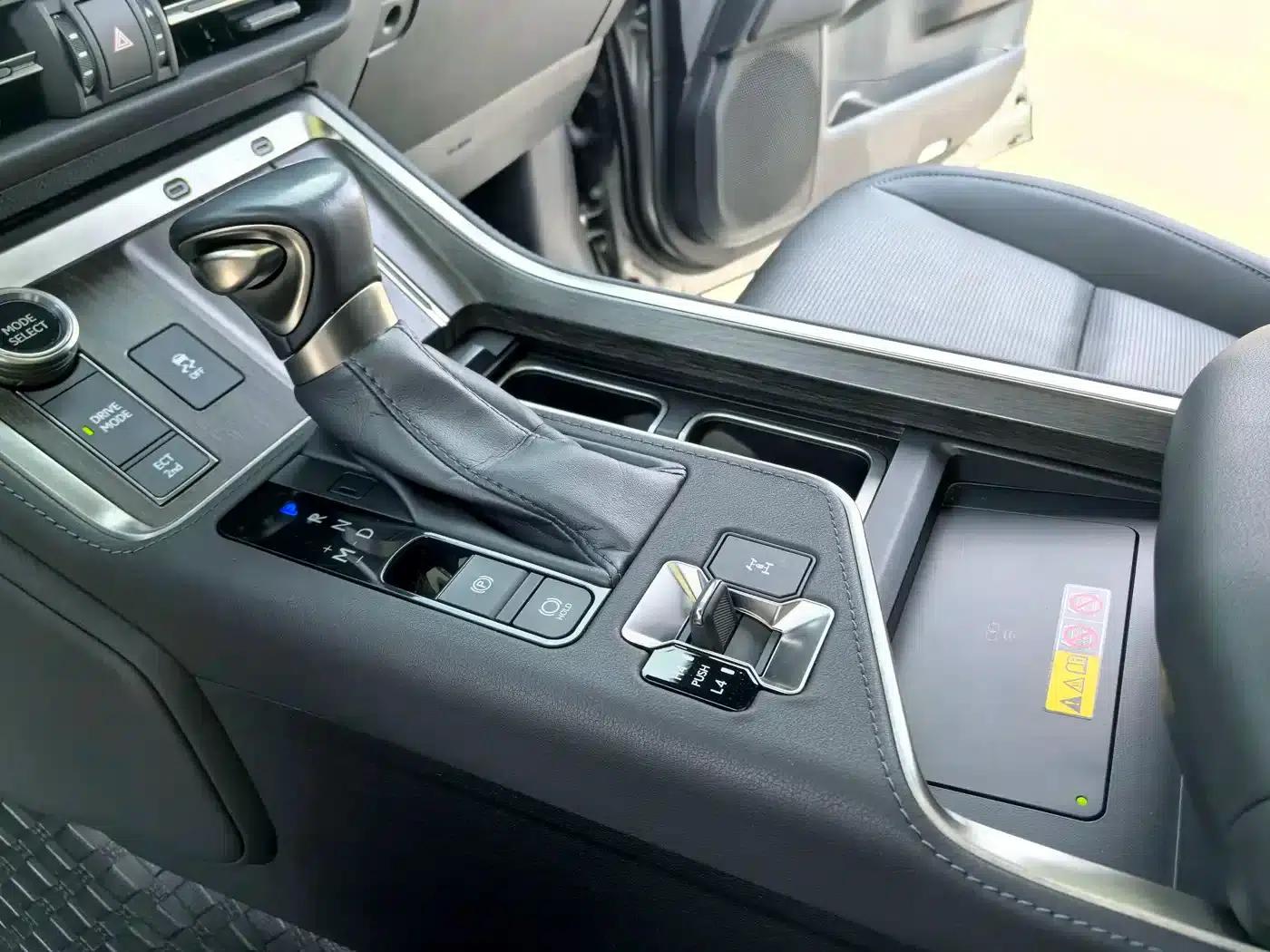 Lexus GX 2024 Lingfeng Edition — миниатюра 14