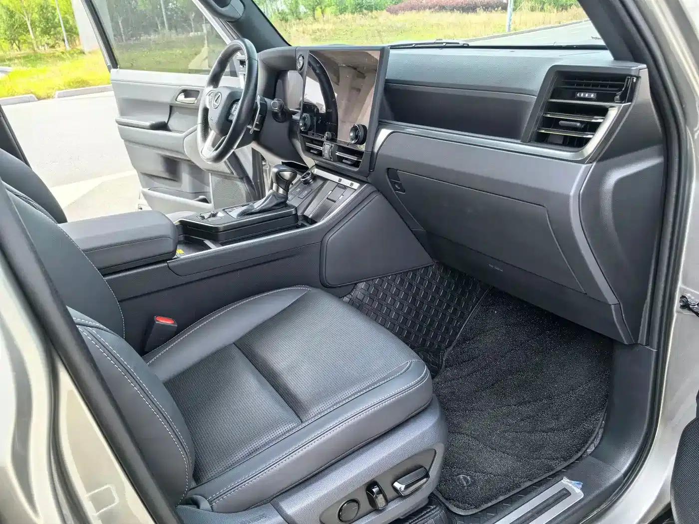 Lexus GX 2024 Lingfeng Edition — миниатюра 16