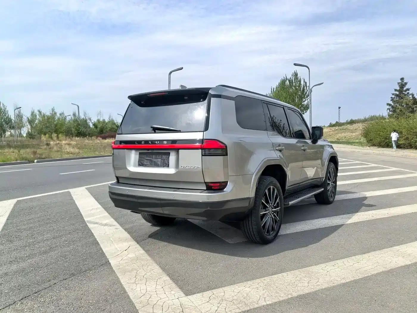 Lexus GX 2024 Lingfeng Edition — миниатюра 6