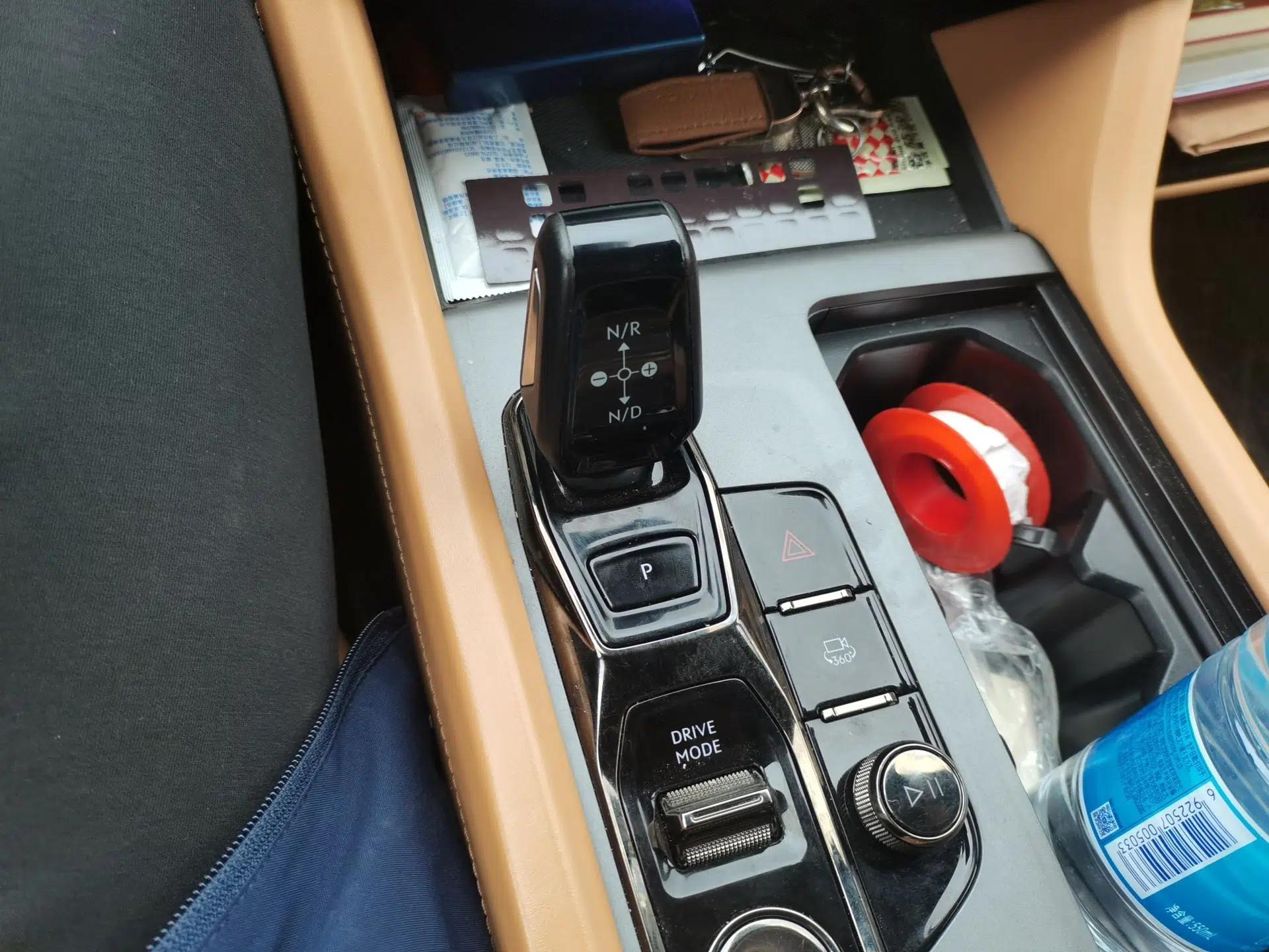 Lynk & Co 09 EM-P 2021 2.0T PHEV Halo Six-Seater — миниатюра 15