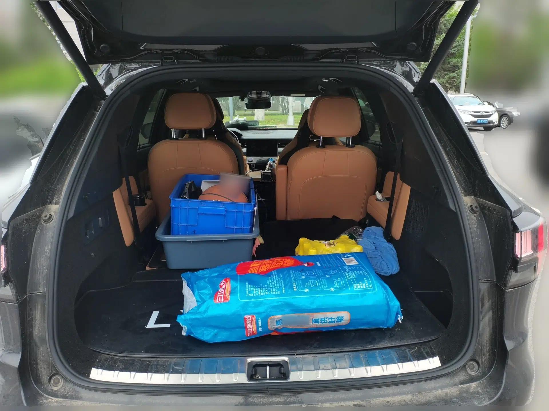 Lynk & Co 09 EM-P 2021 2.0T PHEV Halo Six-Seater — миниатюра 20