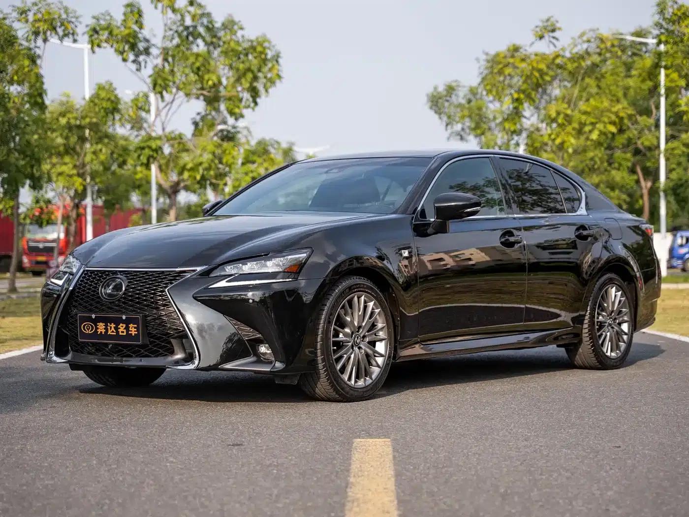 2017 Lexus GS 300 F SPORT — миниатюра 1