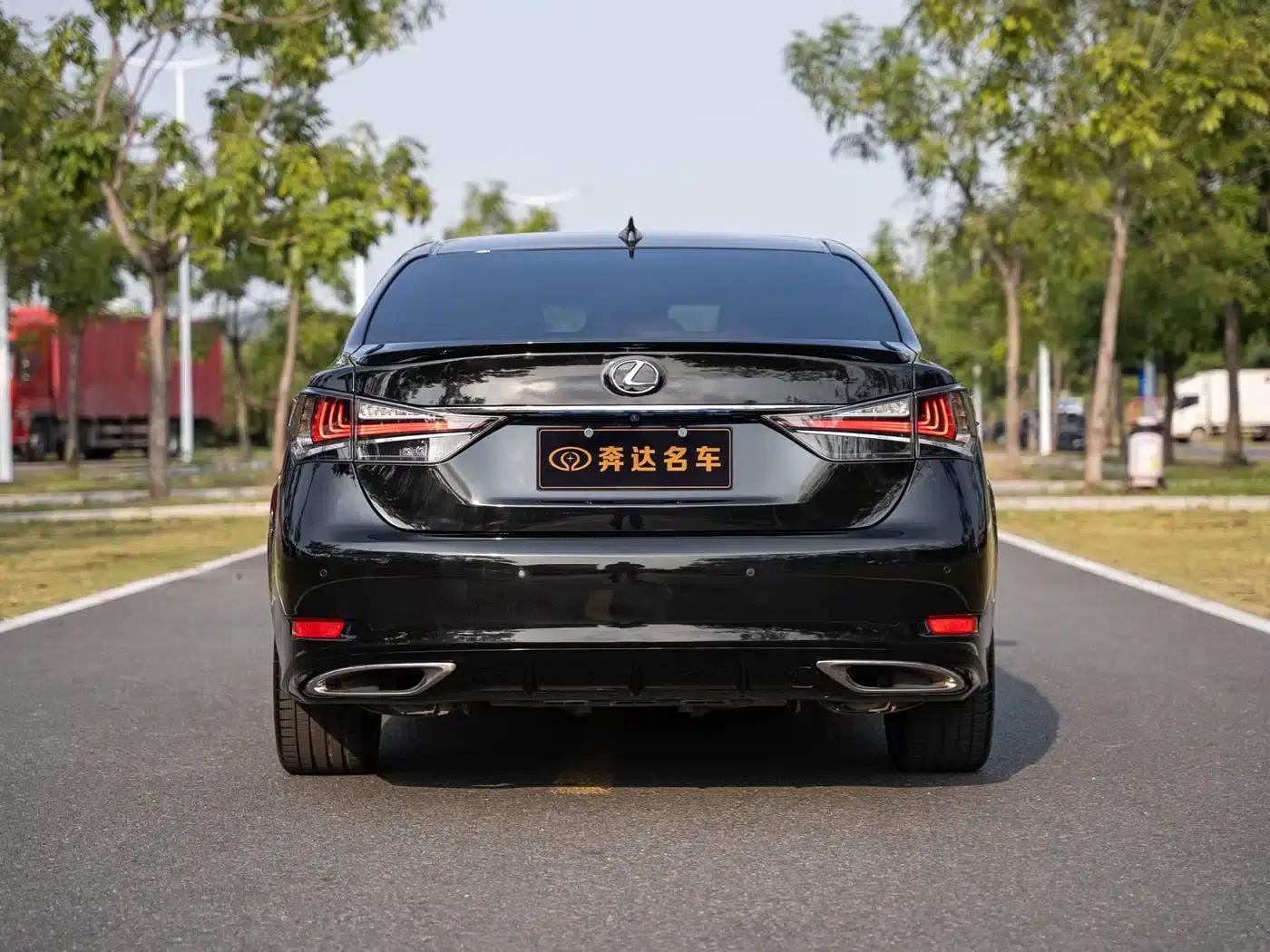 2017 Lexus GS 300 F SPORT — миниатюра 5