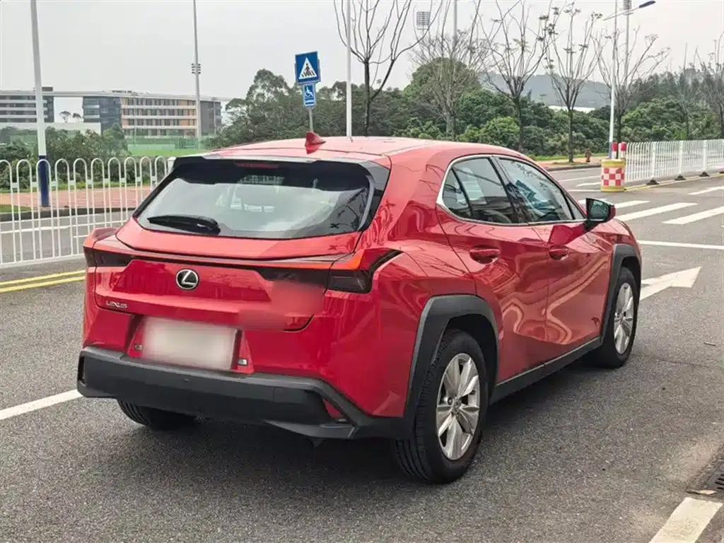 Lexus UX 2020 200 Special Edition — миниатюра 24