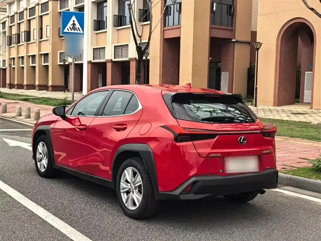 Lexus UX 2020 200 Special Edition — миниатюра 25