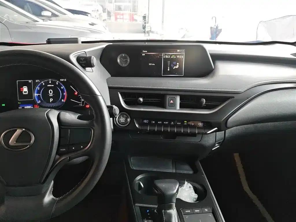 Lexus UX 2020 200 Special Edition — миниатюра 5