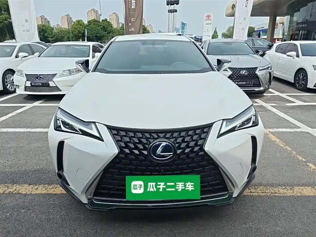 Lexus UX 2020 260h Explorer Edition — миниатюра 3