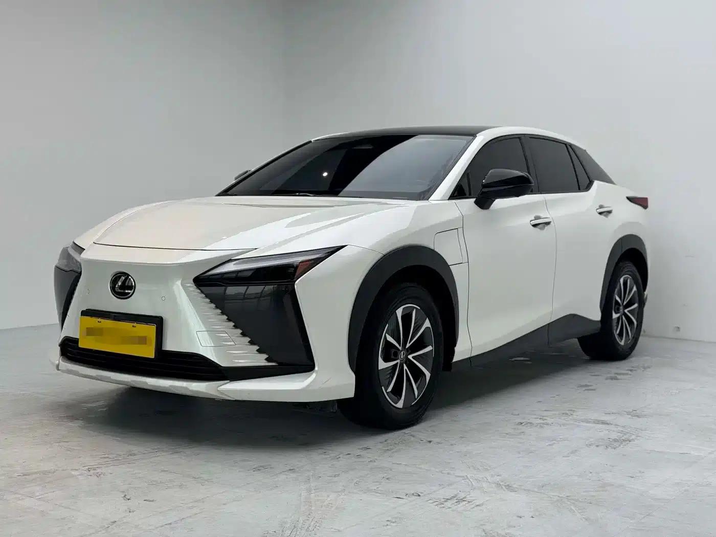 Lexus RZ 2023 450e AWD Luxury Edition — миниатюра 1