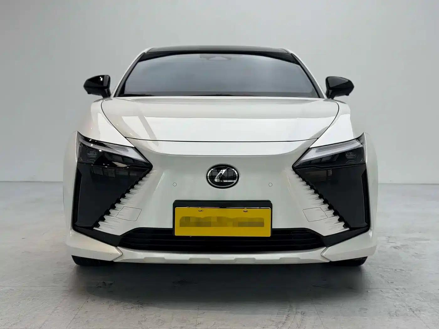 Lexus RZ 2023 450e AWD Luxury Edition — миниатюра 2