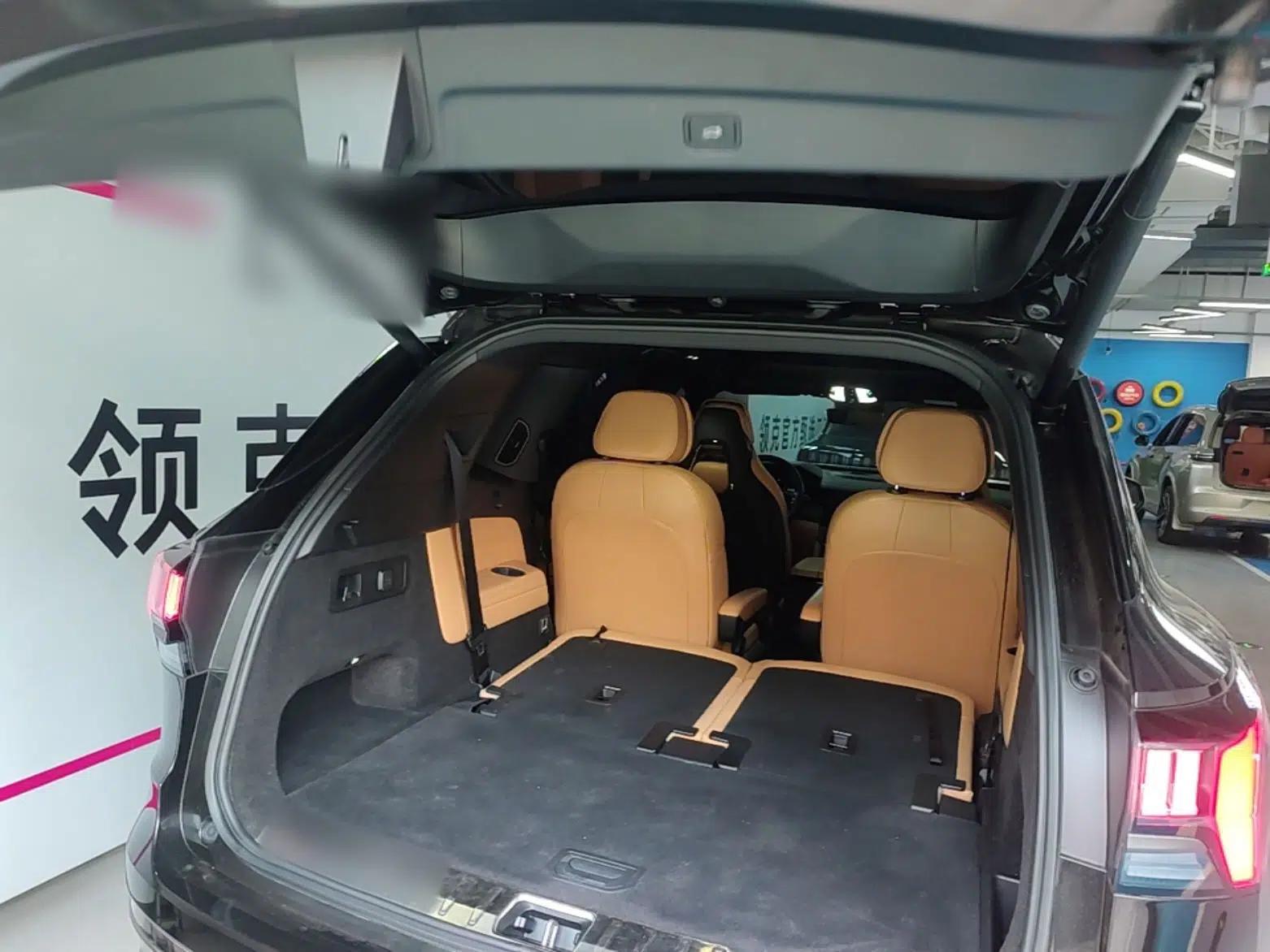 Lynk & Co 09 2021 2.0T Halo Six-Seater — миниатюра 22
