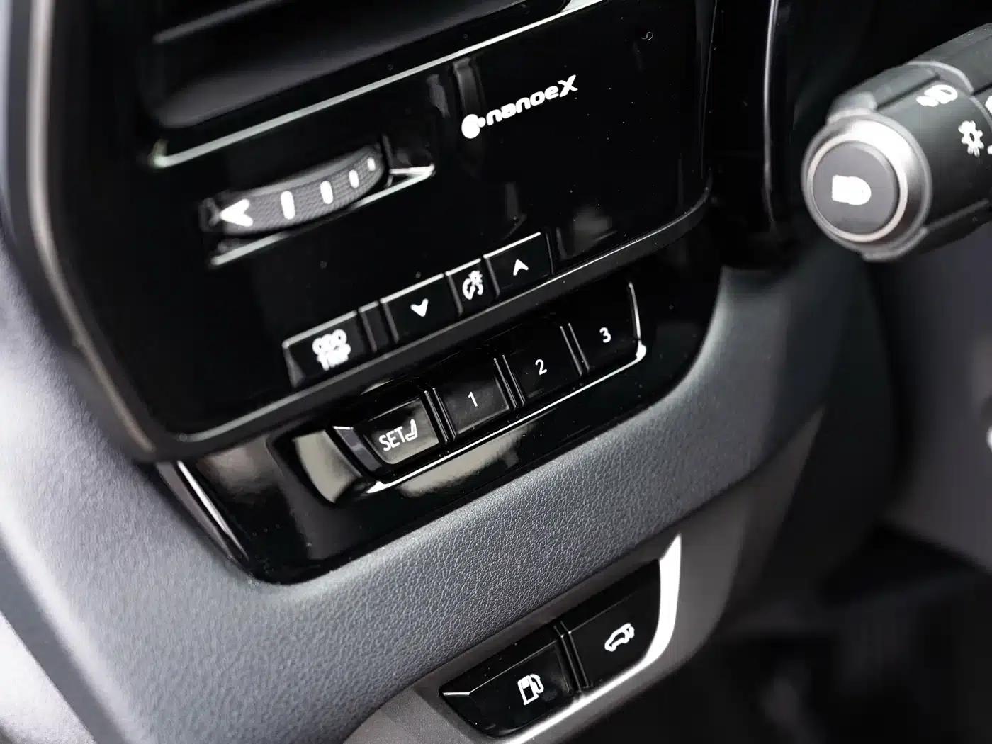 Lexus RX Hybrid 2023 450h+ AWD Enjoy Edition — миниатюра 20