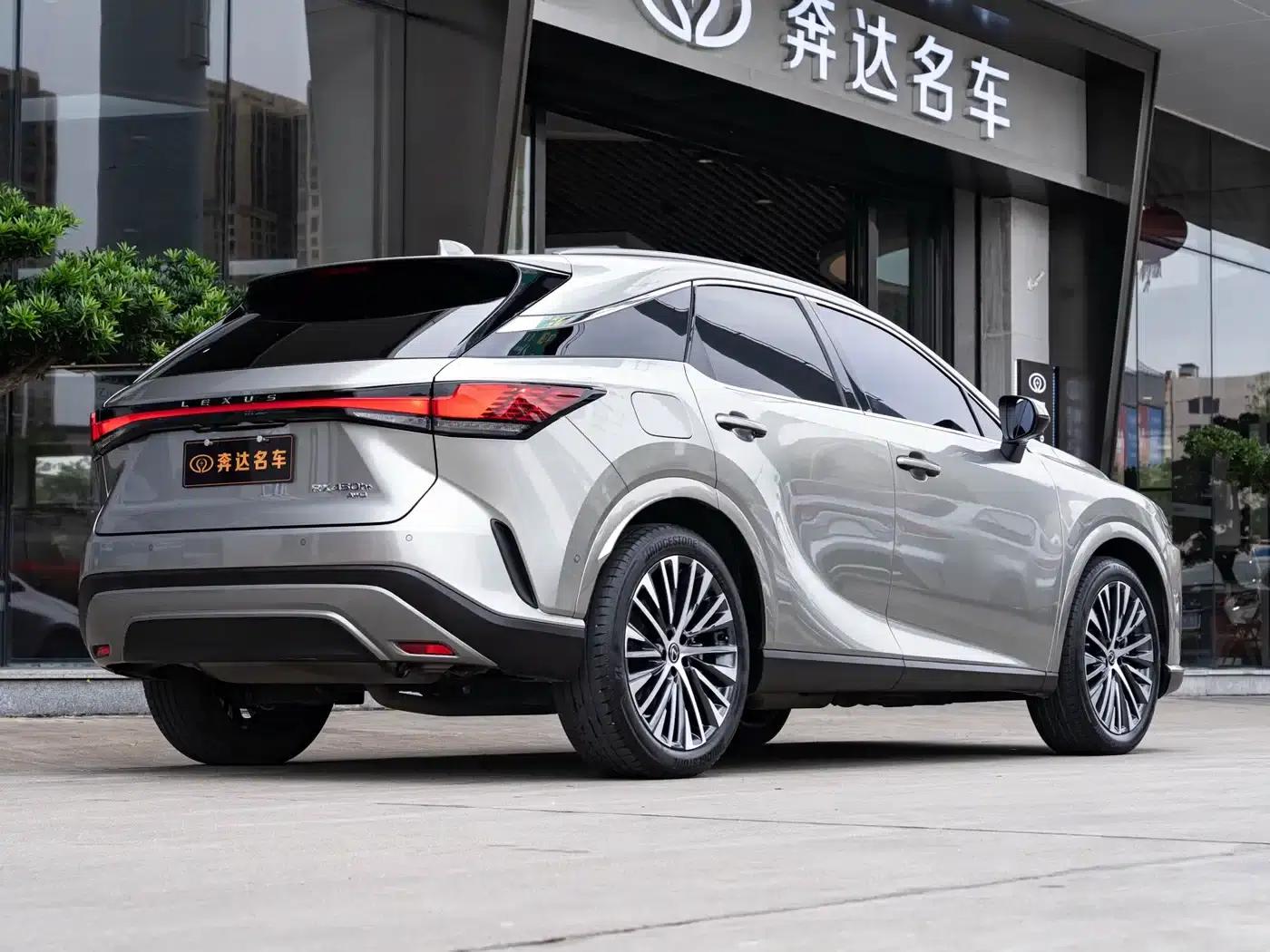 Lexus RX Hybrid 2023 450h+ AWD Enjoy Edition — миниатюра 3