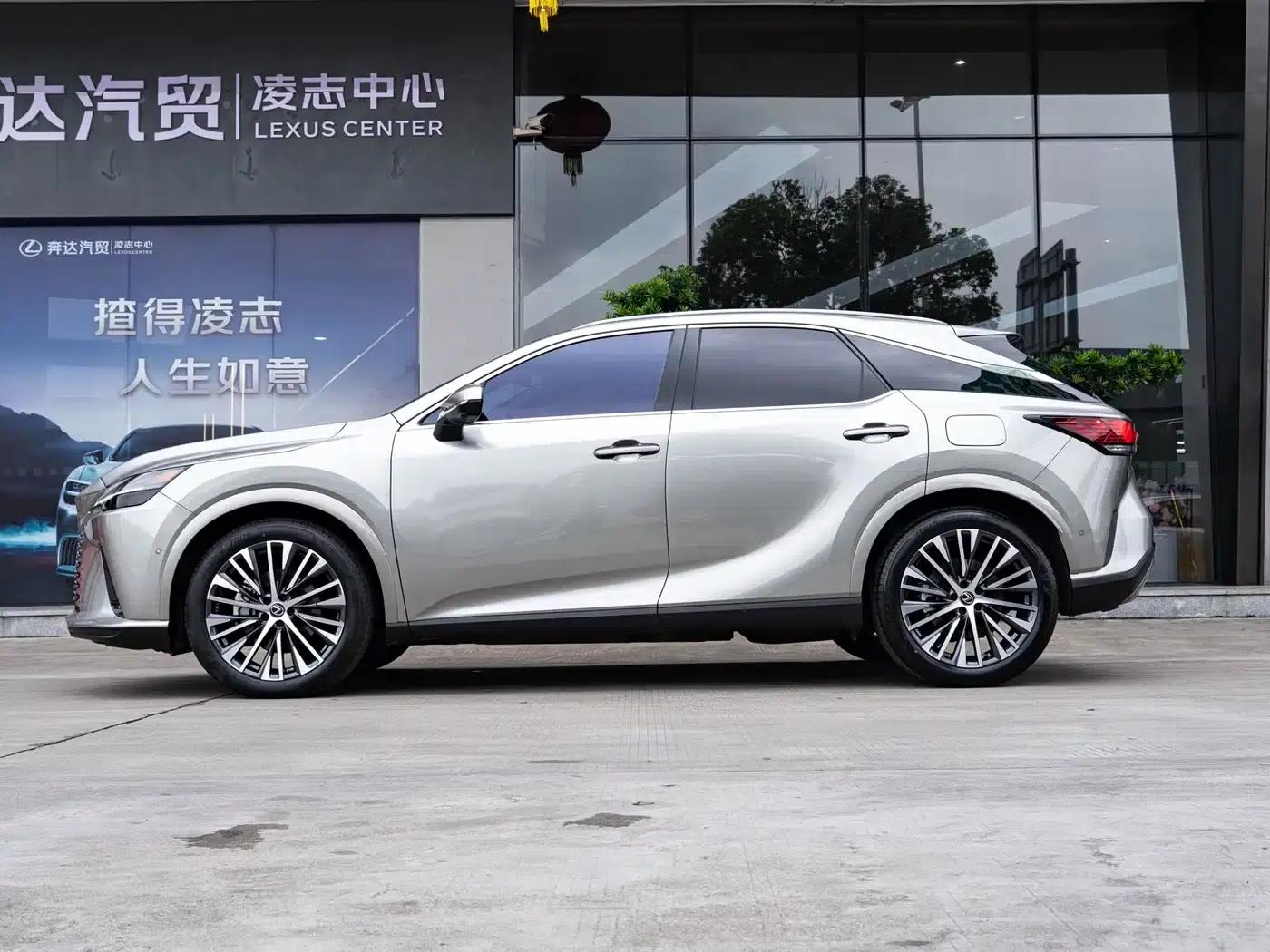 Lexus RX Hybrid 2023 450h+ AWD Enjoy Edition — миниатюра 4