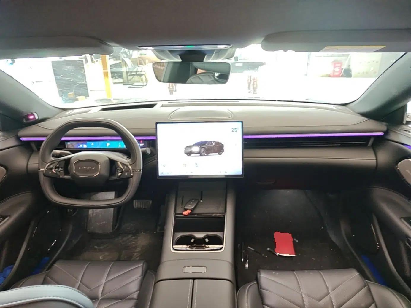 Lynk & Co 10 EM-P 2025 Model 240 Four-Wheel Drive Ultra — миниатюра 13