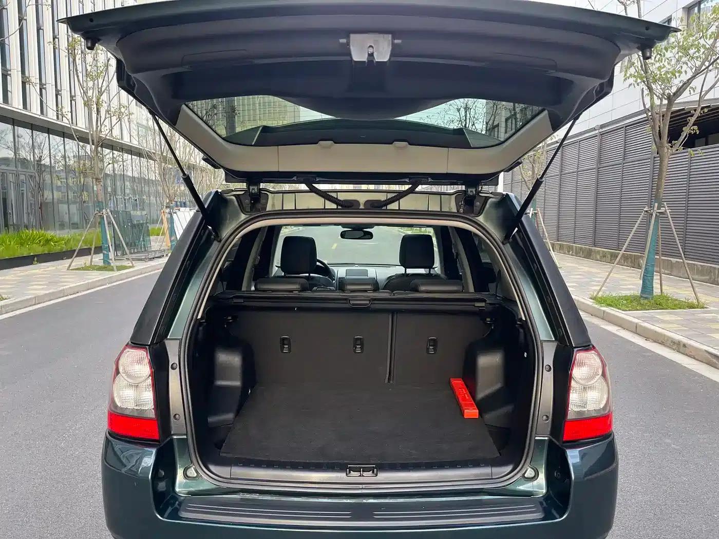 Freelander 2 2011 3.2L i6 HSE Petrol Version — миниатюра 19