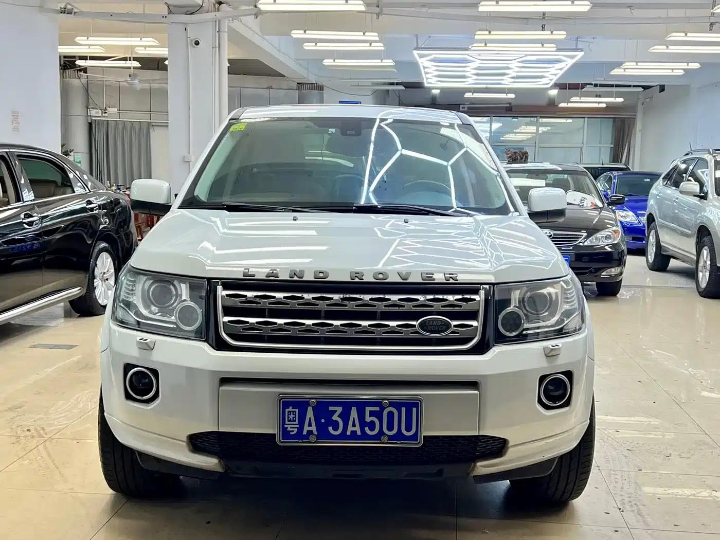 Freelander 2 2013 2.2T SD4 SE Diesel — миниатюра 2