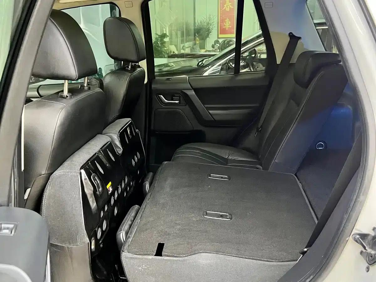 Freelander 2 2013 2.2T SD4 SE Diesel — миниатюра 8