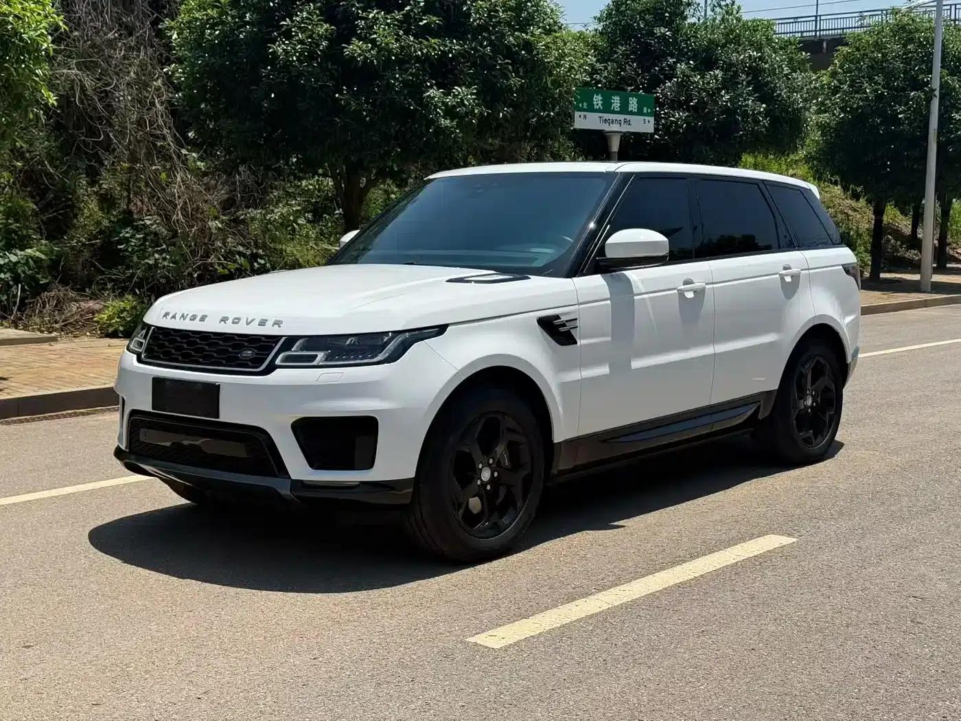 Range Rover Sport Hybrid 2018 P400e — миниатюра 1