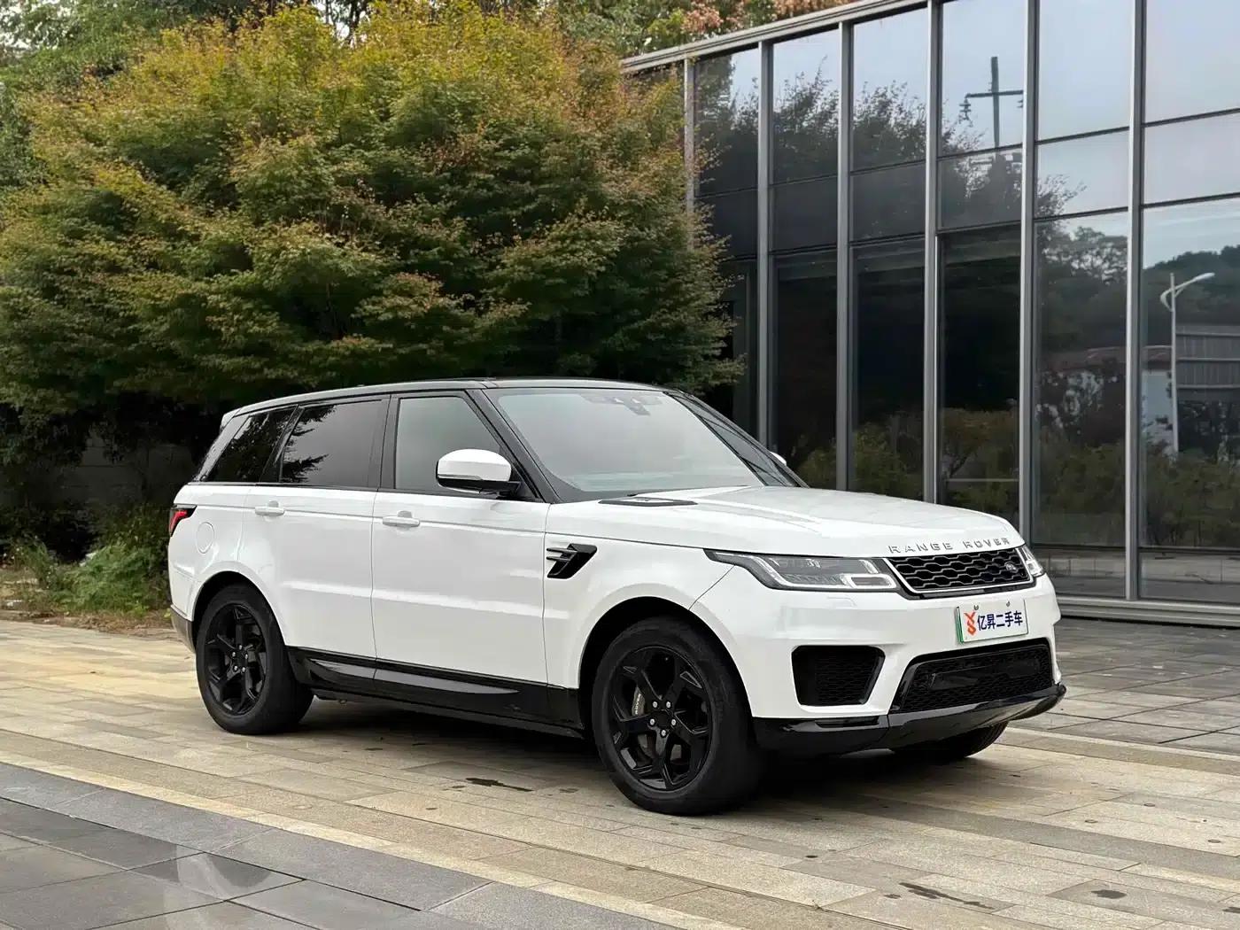 Range Rover Sport Hybrid 2018 P400e — миниатюра 3