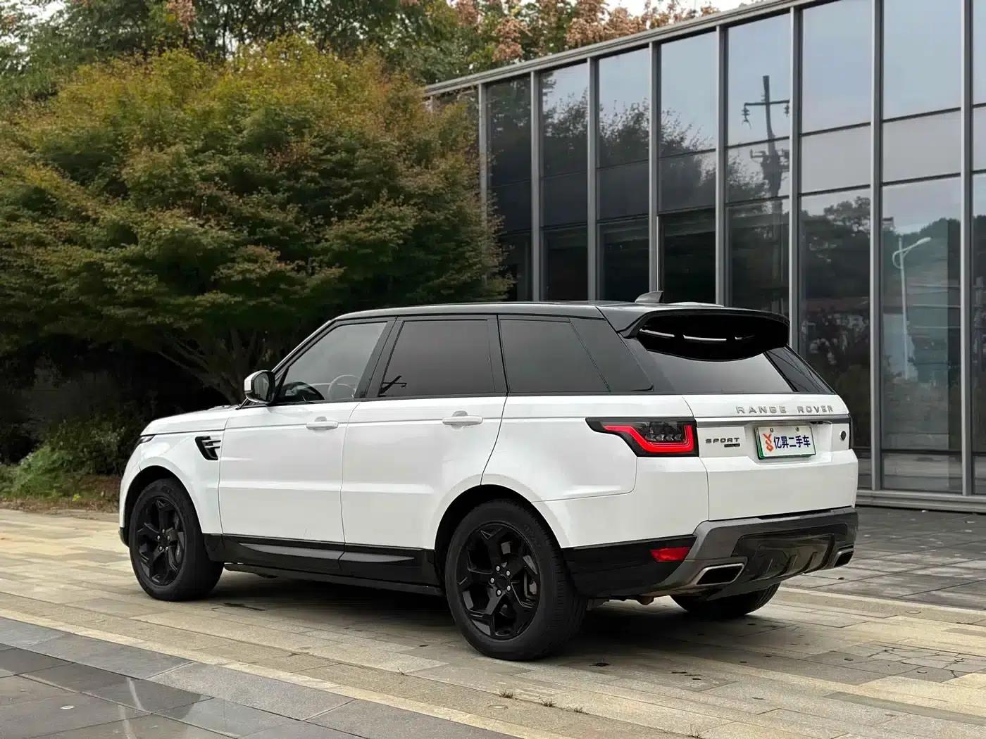 Range Rover Sport Hybrid 2018 P400e — миниатюра 4