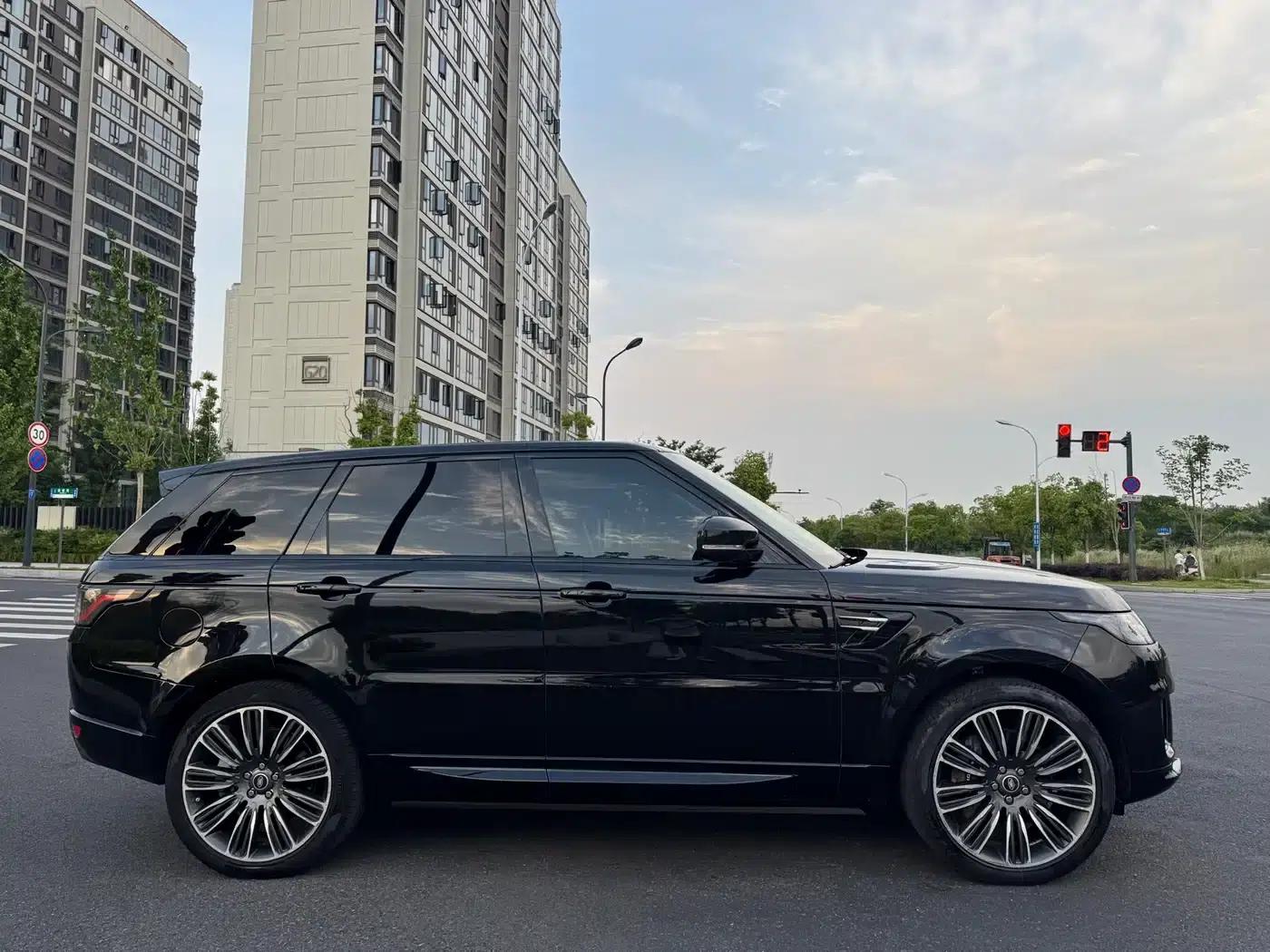 Range Rover Sport HSE 2019 P400e — миниатюра 4