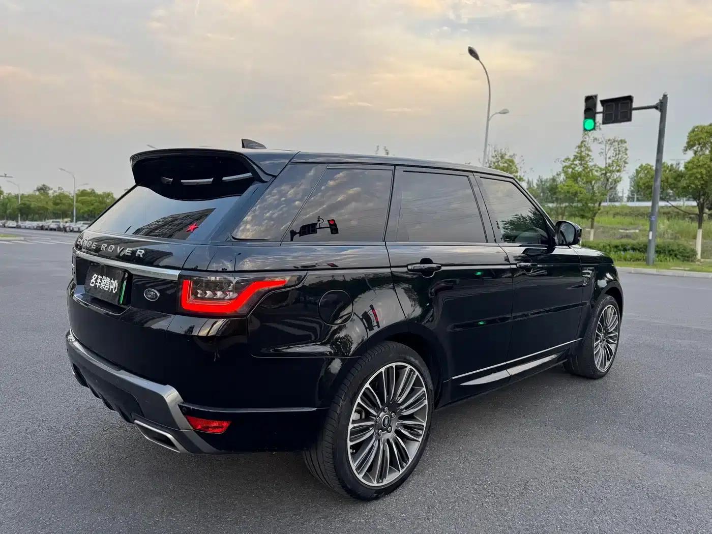 Range Rover Sport HSE 2019 P400e — миниатюра 6