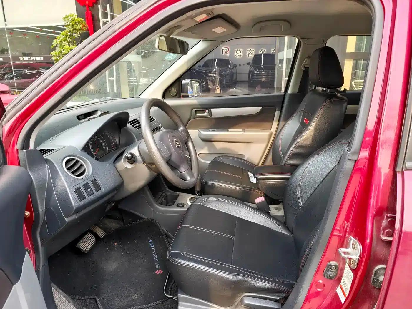 2013 Swift 1.5L Automatic Standard Edition — миниатюра 6