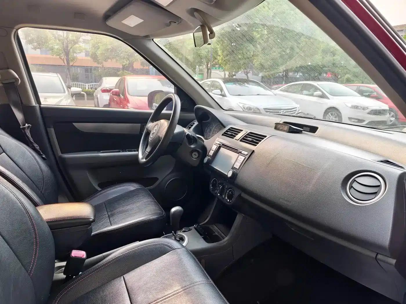2013 Swift 1.5L Automatic Standard Edition — миниатюра 8