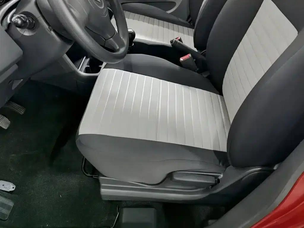 2014 Swift 1.3L Manual Standard Edition — миниатюра 20