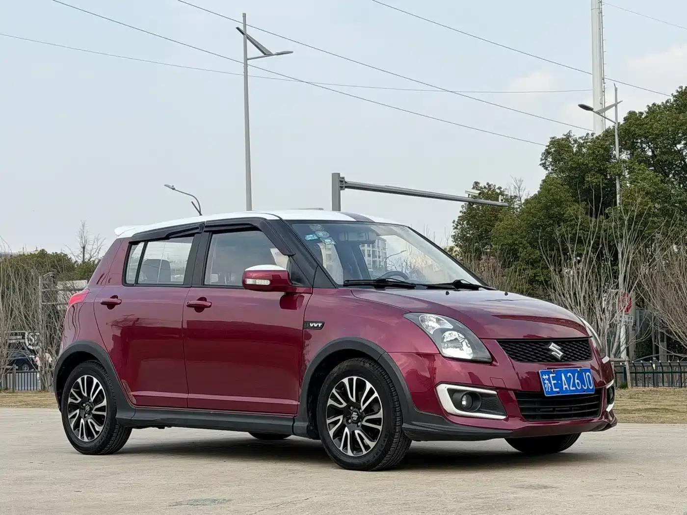 2013 Swift 1.5L Automatic 20th Anniversary Limited Edition — миниатюра 3