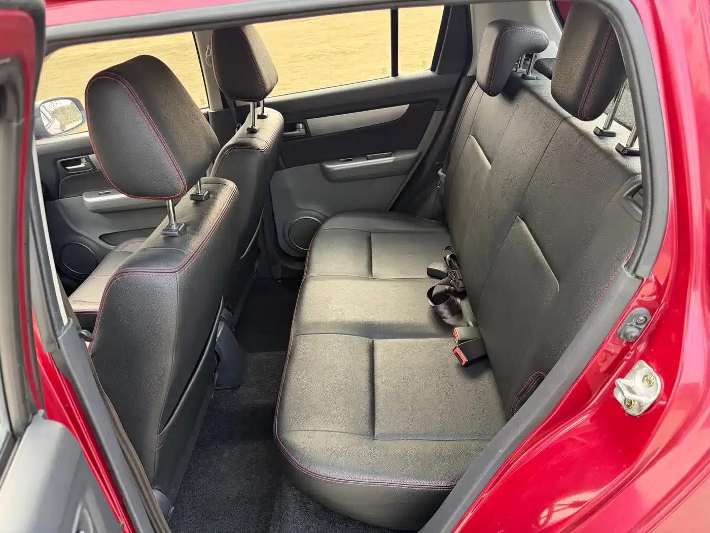 2013 Swift 1.5L Automatic 20th Anniversary Limited Edition — миниатюра 22