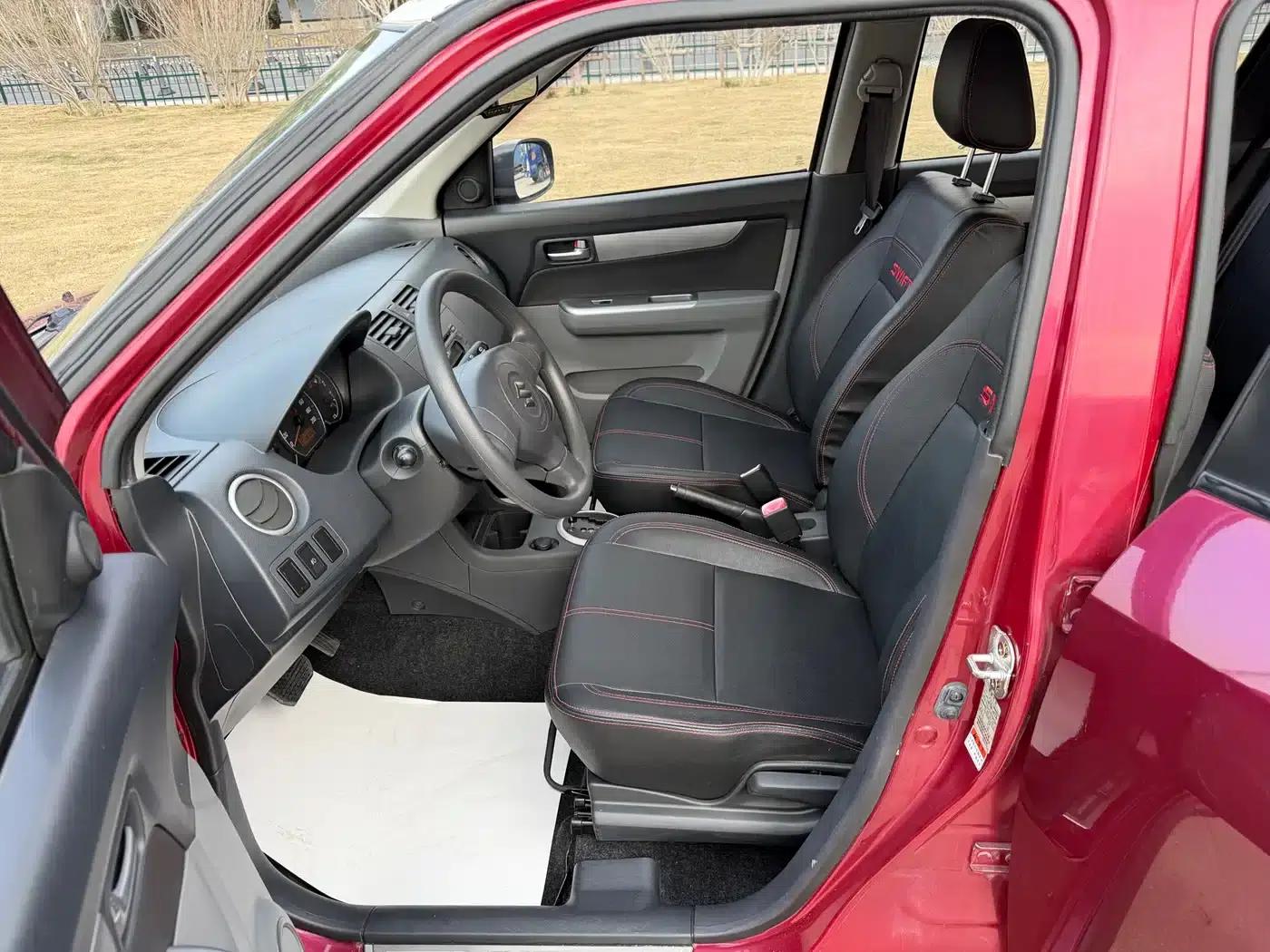 2013 Swift 1.5L Automatic 20th Anniversary Limited Edition — миниатюра 10