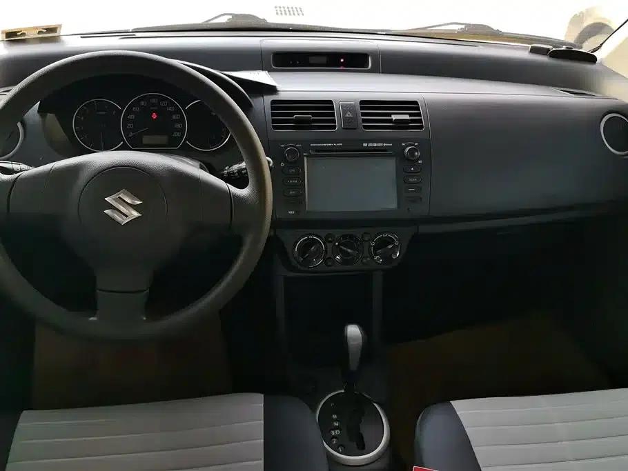 2013 Swift 1.5L Automatic Standard Edition — миниатюра 12