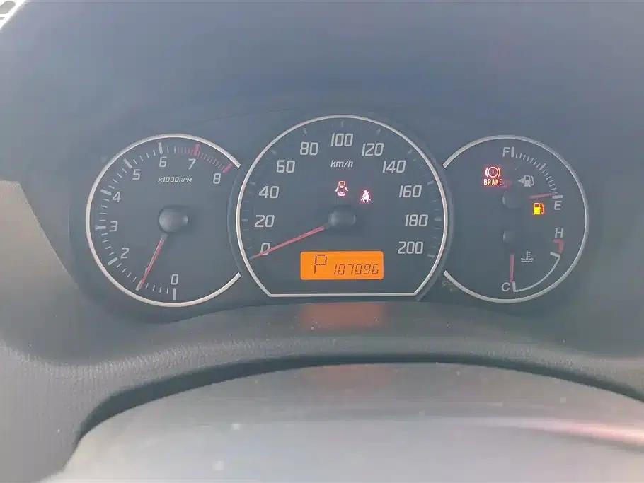 2013 Swift 1.5L Automatic Standard Edition — миниатюра 14