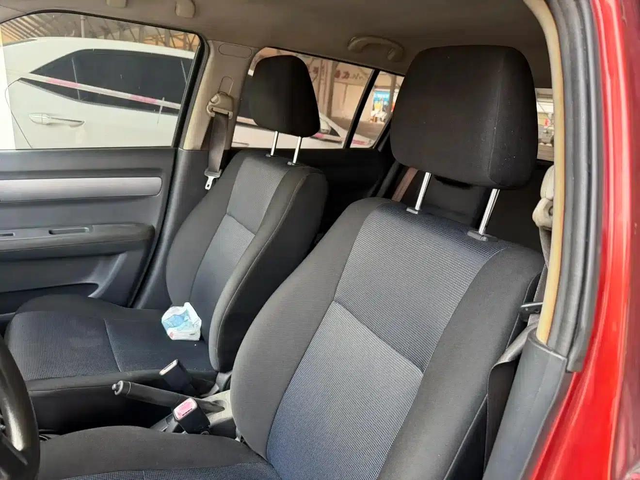 2009 Swift 1.3L Manual Value Edition — миниатюра 5
