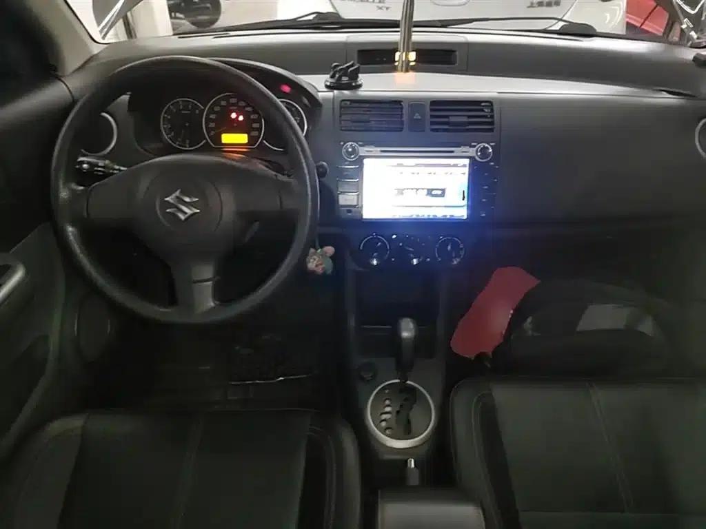 2015 Swift 1.5L Automatic Limited Edition — миниатюра 10