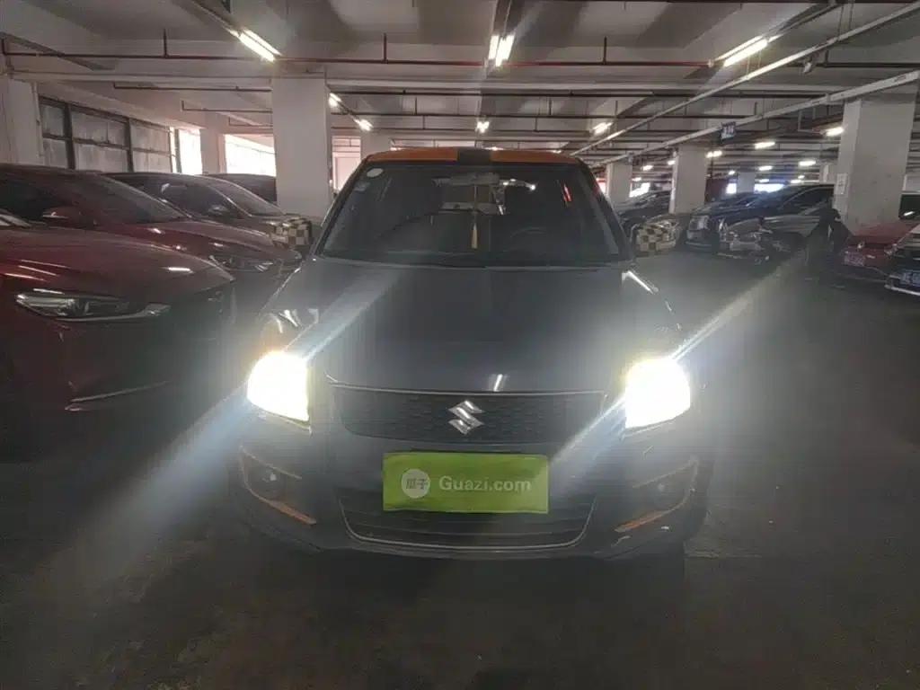 2016 Swift 1.5L Automatic Fashion Cool Play Edition — миниатюра 3