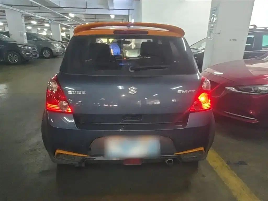 2016 Swift 1.5L Automatic Fashion Cool Play Edition — миниатюра 6