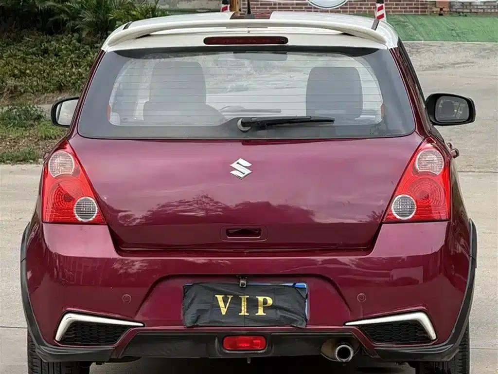 2013 Swift 1.5L Manual 20th Anniversary Limited Edition — миниатюра 10